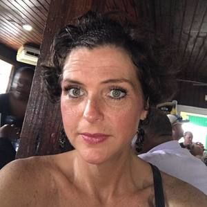 Meet your Posher, Marci